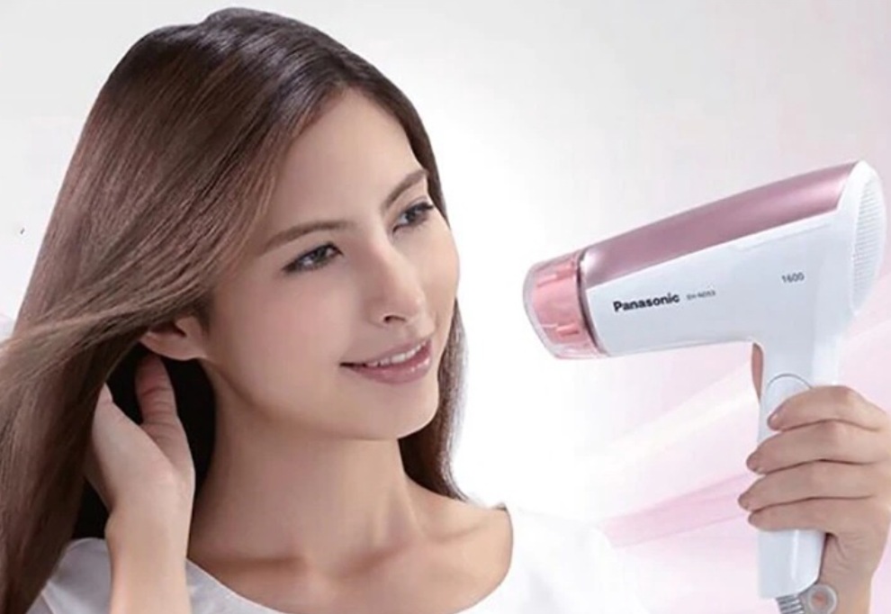 Máy sấy tóc Panasonic EH - ND53 -Mức công suất 1600W